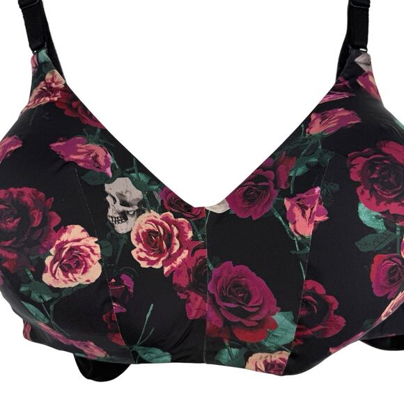 Torrid Bra size 48C Dream Wire-Free Skulls Roses - Picture 1 of 9